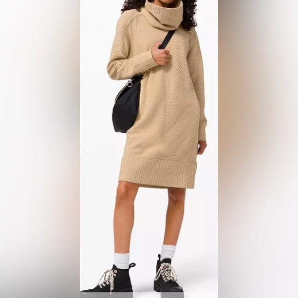 lululemon athletica Dresses & Skirts - Lululemon On Repeat Dress
